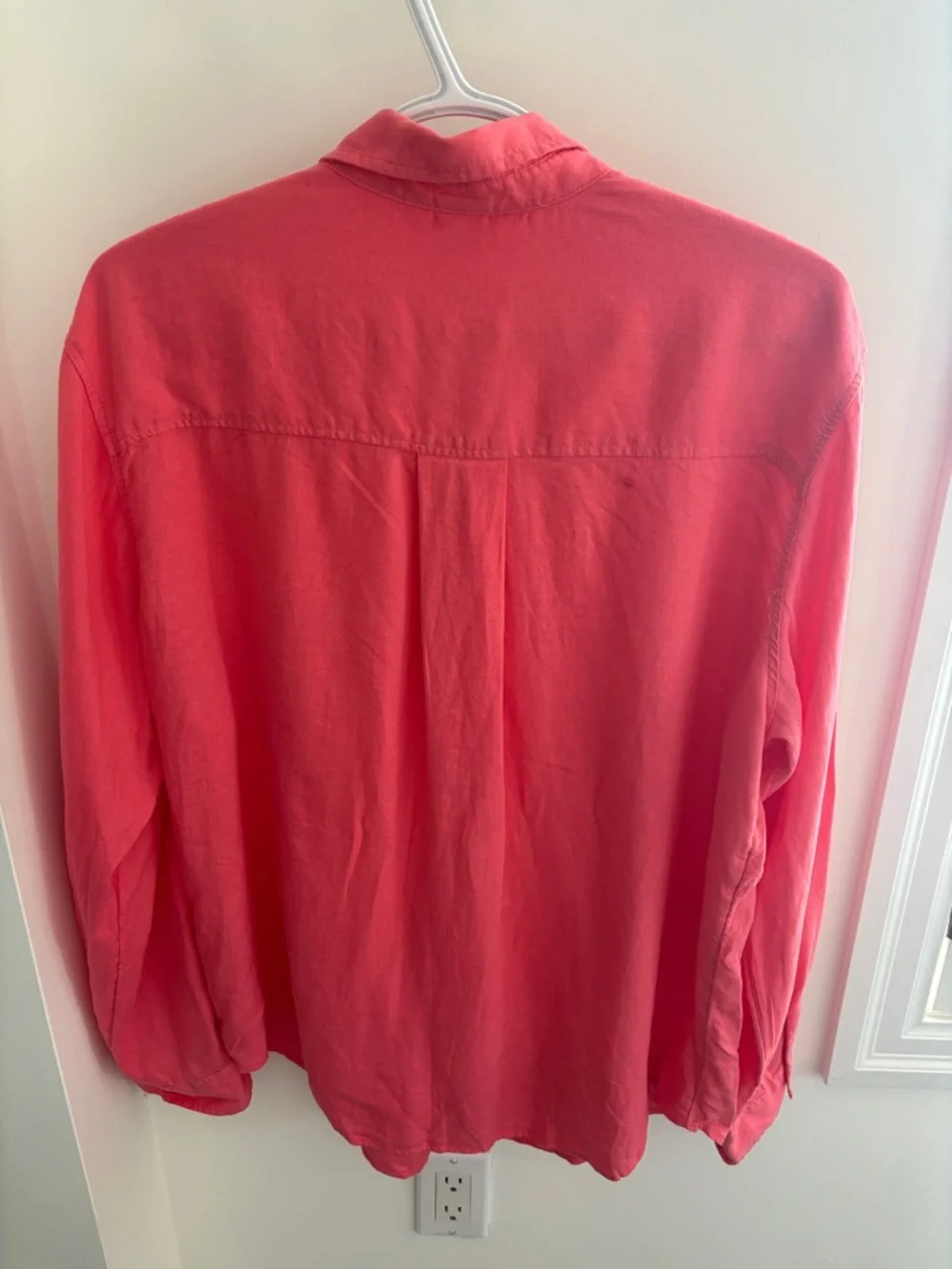 H&M Coral Pink Button-Front Women's Blouse - Picture 3 of 3